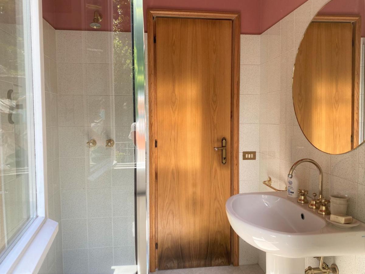 Casa Del Custode: Renovated Flat With Garden In A Villa Near The Lake Stresa Luaran gambar