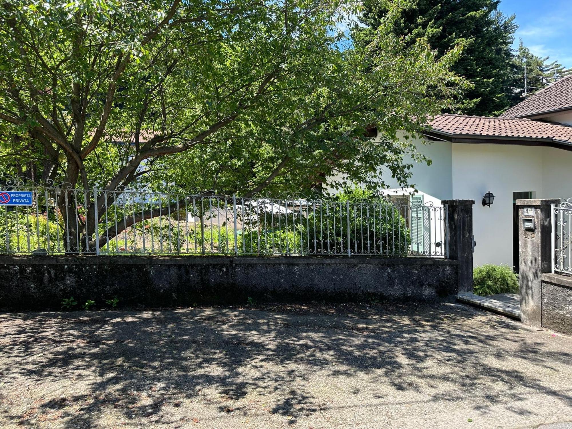 Casa Del Custode: Renovated Flat With Garden In A Villa Near The Lake Stresa Luaran gambar